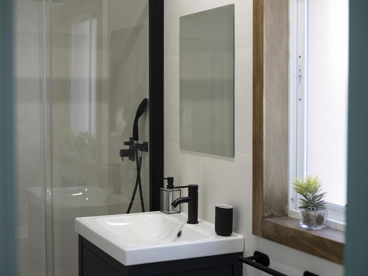 Beautiful Blue Triana Apartment 세비야 외부 사진